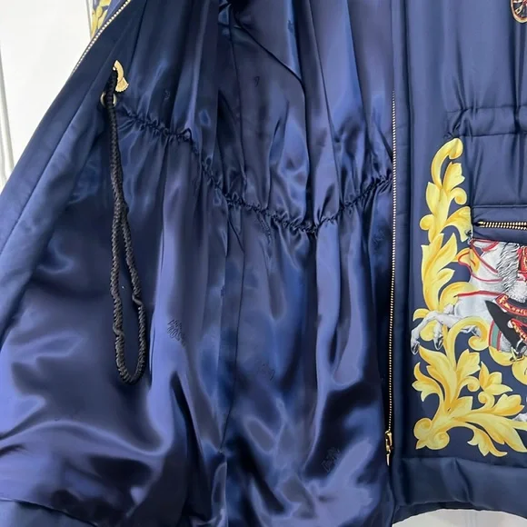 Vintage ESCADA silk puffer parka with English motif - perfect for apres ski - Picture 3 of 6